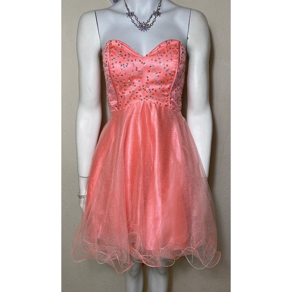 Pink Party Grad Dress with Jewelry - Picture 1 of 14